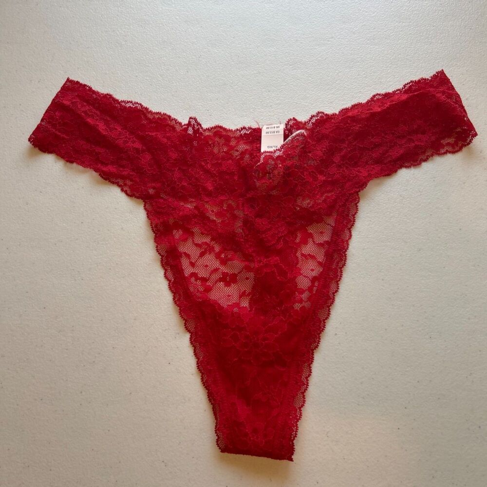 VICTORIAS SECRET Size XL The Lacie Thong Panty Stretch Lace Lipstick Red NWT